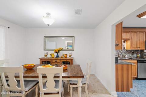 10325 Walnut Bend, Jacksonville FL - photo 7 of 31