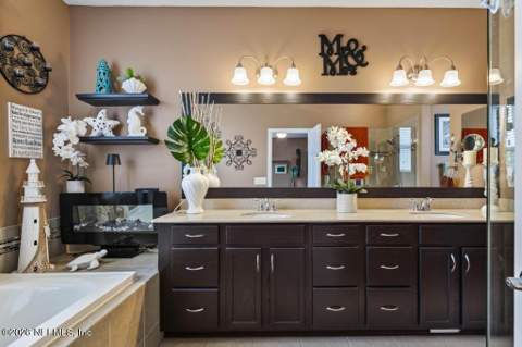 14750 Garden Gate Drive, Jacksonville FL - photo 17 of 34