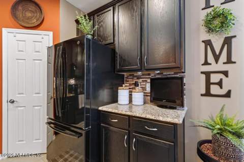 14750 Garden Gate Drive, Jacksonville FL - photo 7 of 34