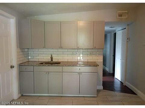 4120 Santee Road, Jacksonville FL - photo 9 of 11