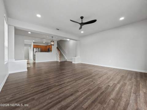 6908 ROUNDLEAF Drive, Jacksonville FL - photo 7 of 41