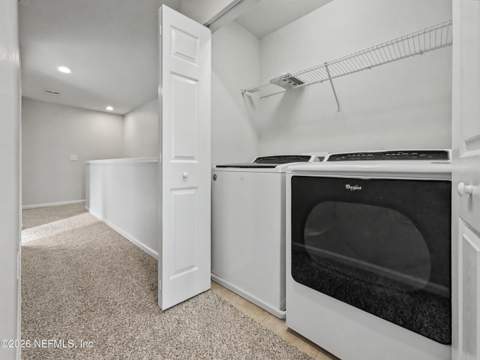 6908 ROUNDLEAF Drive, Jacksonville FL - photo 23 of 41
