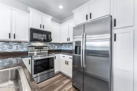 3073 ZEYNO Drive, Middleburg FL - photo 19 of 48
