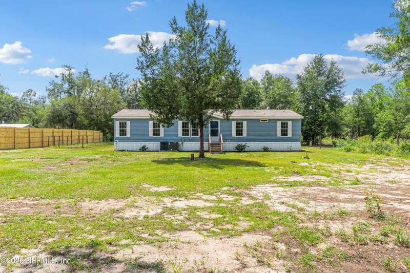 4 bedroom Mobile Home at 6758 Gilda Court, Oak Ridge Woodlands, Keystone Heights — photo 5