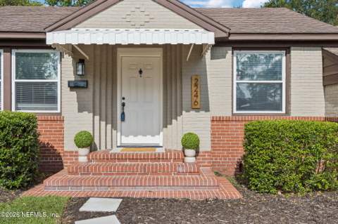 2246 Redfern Road, Jacksonville FL - photo 7 of 46