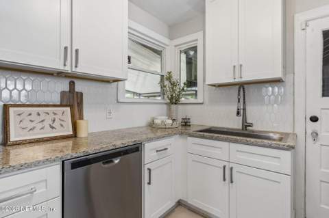2246 Redfern Road, Jacksonville FL - photo 23 of 46