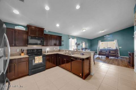 3233 Hidden Meadows Court, Green Cove Springs FL - photo 14 of 66