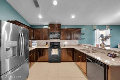 3233 Hidden Meadows Court, Green Cove Springs FL - photo 15 of 66