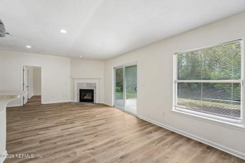 3307 INTERNATIONAL VILLAGE Court, Jacksonville FL - photo 9 of 36