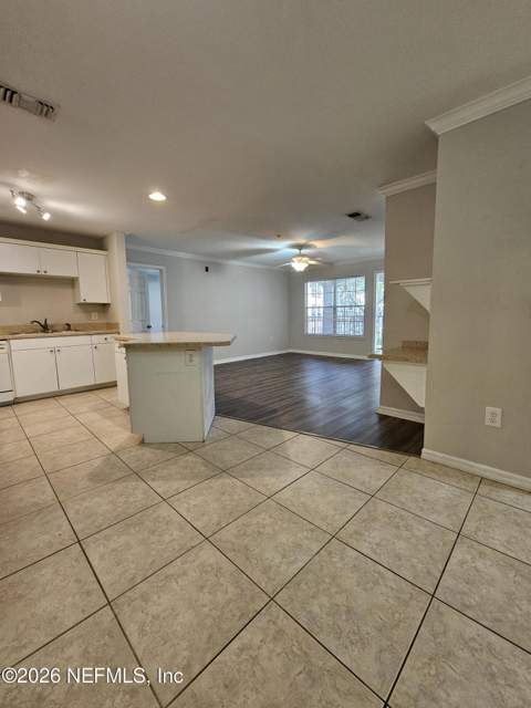 3591 KERNAN Boulevard #323, Jacksonville FL - photo 7 of 31
