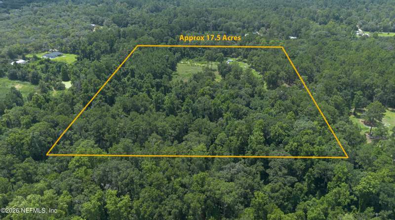 4 bedroom Single Family Residence at 3532 Baker Road, Metes & Bounds, Middleburg — photo 4