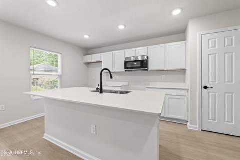 6647 Hughes Street, Jacksonville FL - photo 7 of 23