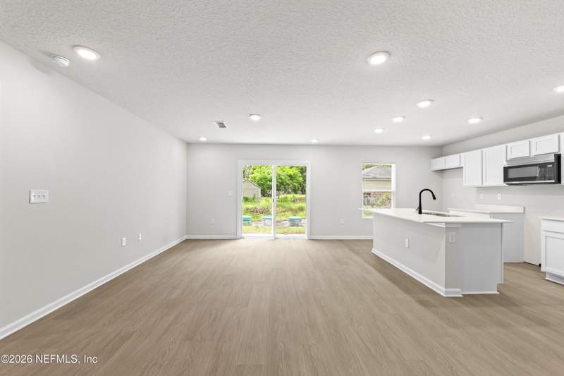 3 bedroom Single Family Residence at 6647 Hughes Street, Golfair Terrace, Jacksonville — photo 3