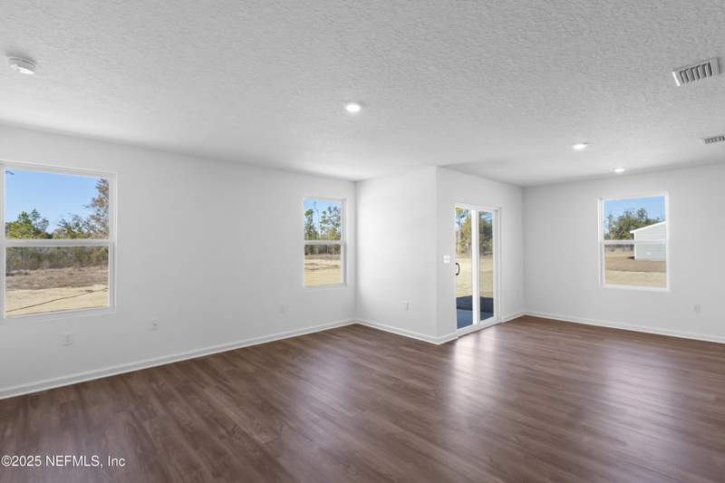 4 bedroom Single Family Residence at 9513 AMELIA Lane, Greystone, Glen St. Mary — photo 5