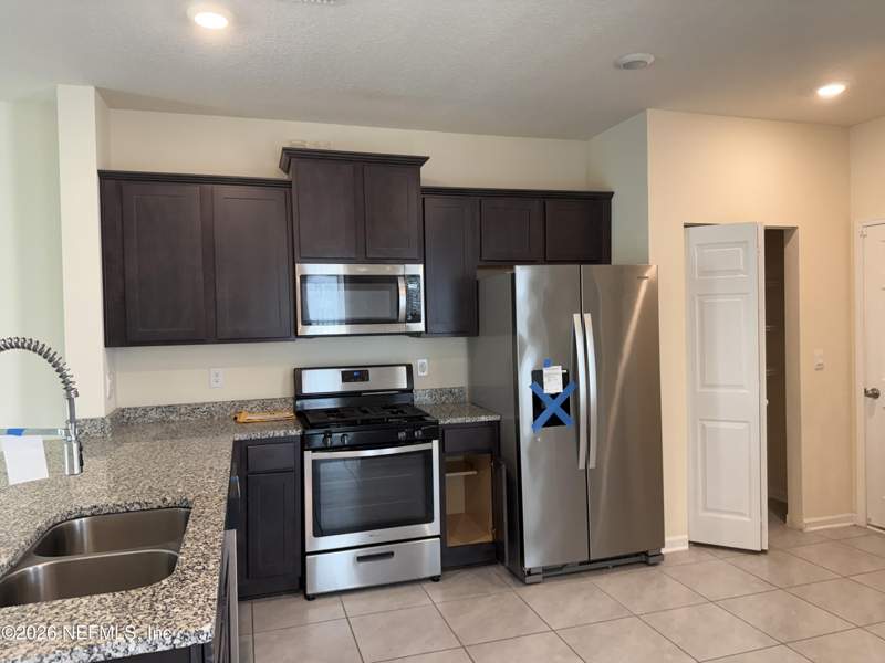 2 bedroom Townhouse at 392 Coastline Way, Waterford Lakes, St. Johns — photo 3