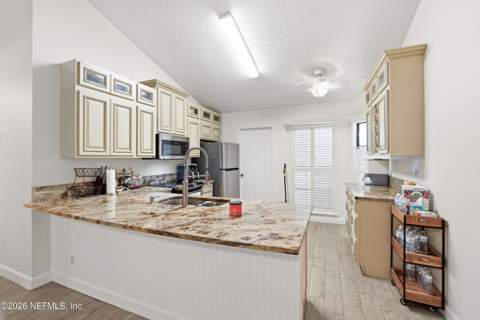 1586 Crabapple Cove Court, Jacksonville FL - photo 7 of 19
