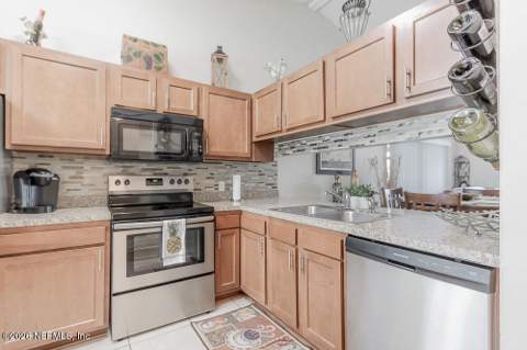 3364 Glenn Mottin Way, Jacksonville FL - photo 14 of 42