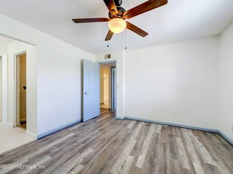 6515 W La Mirada Drive #2, Jacksonville FL - photo 17 of 31