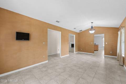 9055 BRIDGECREEK Drive, Jacksonville FL - photo 11 of 39