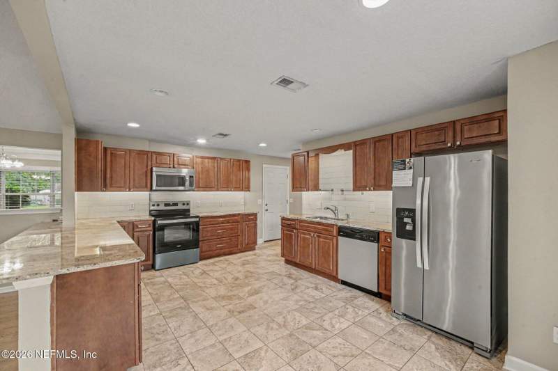 4 bedroom Single Family Residence at 516 KEVIN Drive, Bellair, Orange Park — photo 4