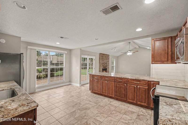 4 bedroom Single Family Residence at 516 KEVIN Drive, Bellair, Orange Park — photo 5