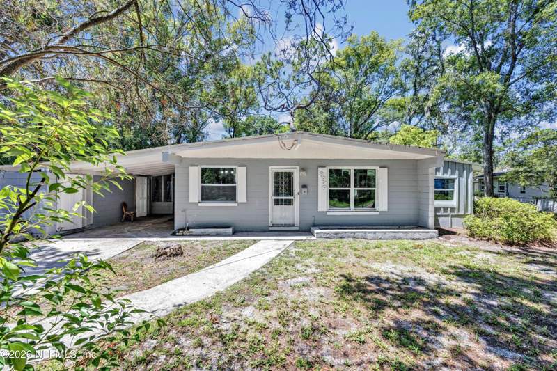 3 bedroom Single Family Residence at 8916 YEOMAN Drive, Sherwood Forest, Jacksonville — photo 1