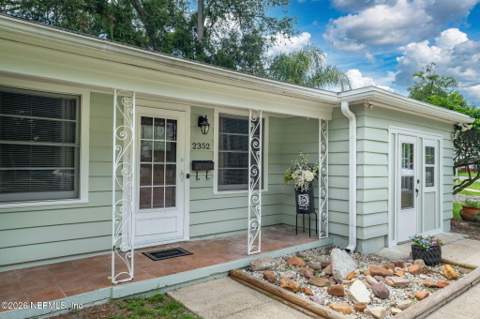 2352 WOODRIDGE Road, Jacksonville FL - photo 6 of 42