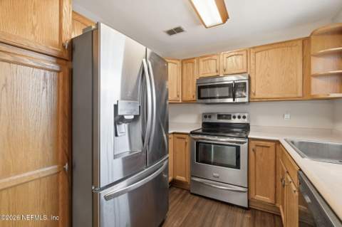 2352 WOODRIDGE Road, Jacksonville FL - photo 14 of 42
