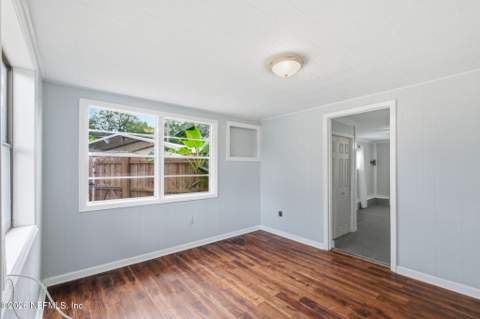 2352 WOODRIDGE Road, Jacksonville FL - photo 18 of 42