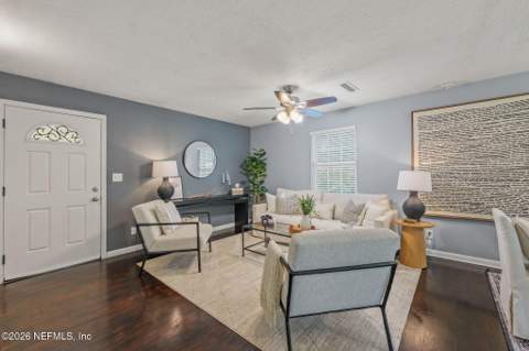 4650 Morris Road, Jacksonville FL - photo 6 of 38