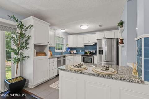 4650 Morris Road, Jacksonville FL - photo 12 of 38