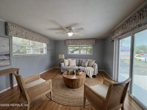 4019 Huntington Forest Boulevard, Jacksonville FL - photo 8 of 32
