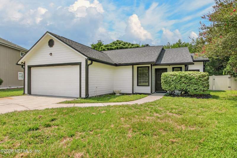 4 bedroom Single Family Residence at 7918 COLLINS RIDGE Boulevard, Collins Ridge, Jacksonville — photo 3