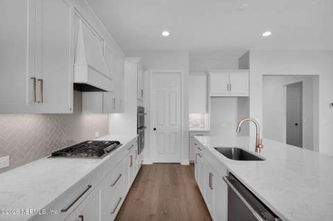 13053 Whispering Winds Drive, Jacksonville FL - photo 13 of 32