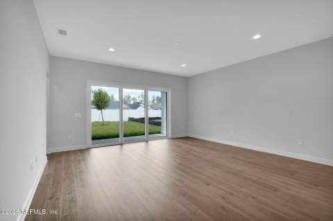 13053 Whispering Winds Drive, Jacksonville FL - photo 15 of 32