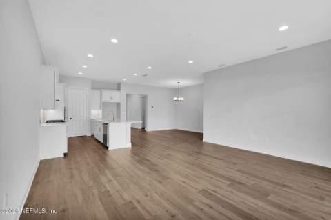 13053 Whispering Winds Drive, Jacksonville FL - photo 18 of 32