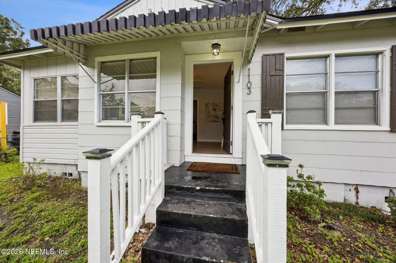 3 bedroom Single Family Residence at 1103 HAMILTON Street, Murray School Park, Jacksonville — photo 3