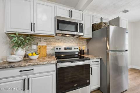 1103 HAMILTON Street, Jacksonville FL - photo 13 of 44