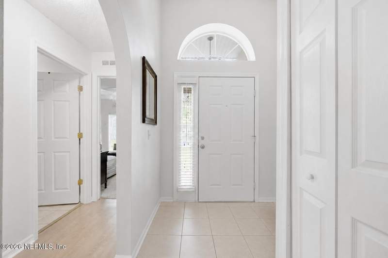 3 bedroom Single Family Residence at 12316 Hickory Forest Road, Hickory Hills, Jacksonville — photo 3