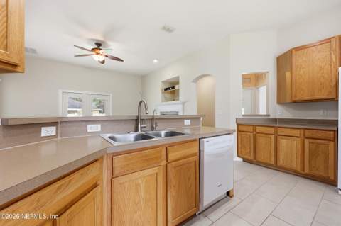 2631 Bentshire Drive, Jacksonville FL - photo 9 of 53