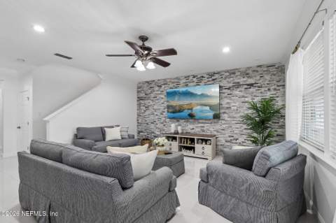536 Glendale Lane, Orange Park FL - photo 10 of 57
