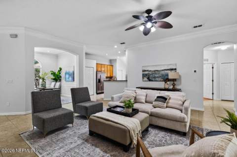 7883 Chase Meadows Drive, Jacksonville FL - photo 17 of 58