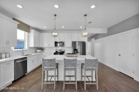 16419 McNair Branch Circle, Jacksonville FL - photo 7 of 18