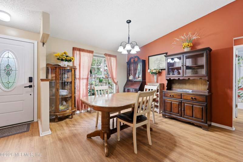 4 bedroom Single Family Residence at 1670 Anne Drive, Greenwood Estates, Middleburg — photo 5