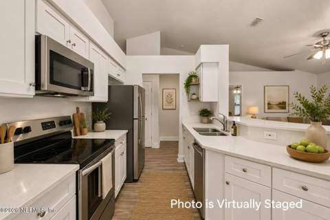 7917 WINTERWOOD Circle, Jacksonville FL - photo 17 of 40
