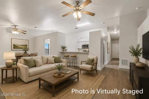 7917 WINTERWOOD Circle, Jacksonville FL - photo 8 of 40