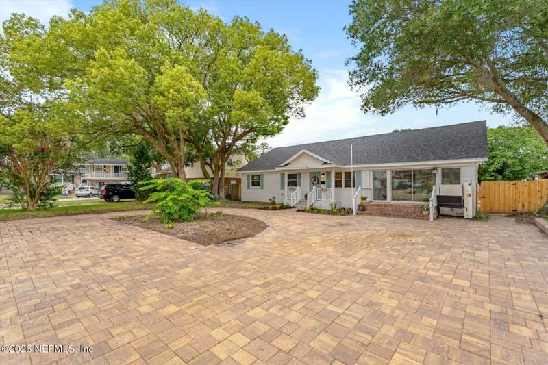 4 bedroom Single Family Residence at 946 JORICK Court, Queen Akers, Jacksonville — photo 4