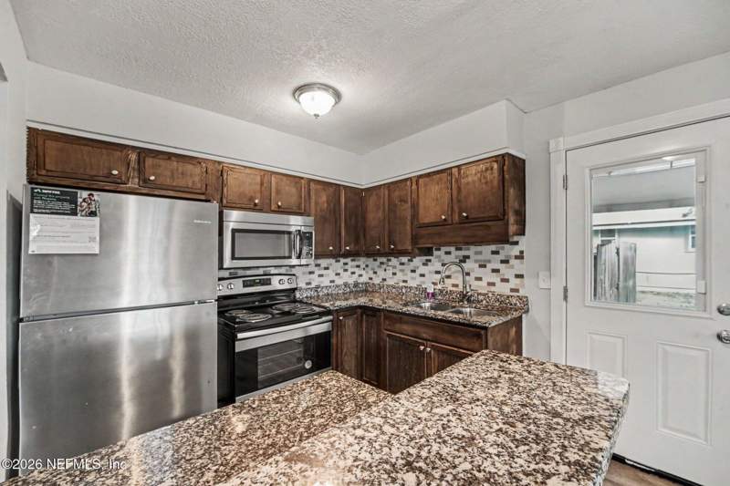 3 bedroom Single Family Residence at 505 N Vermont Avenue, Shands Platt, Green Cove Springs — photo 4