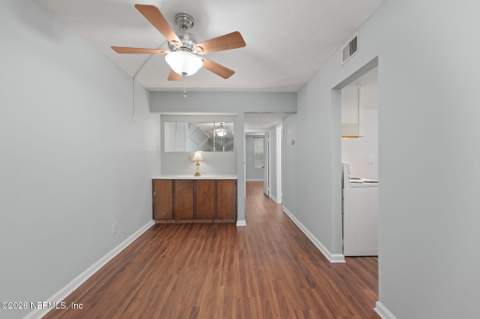 4306 Plaza Gate Lane #201, Jacksonville FL - photo 12 of 28