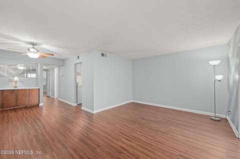 4306 Plaza Gate Lane #201, Jacksonville FL - photo 19 of 28